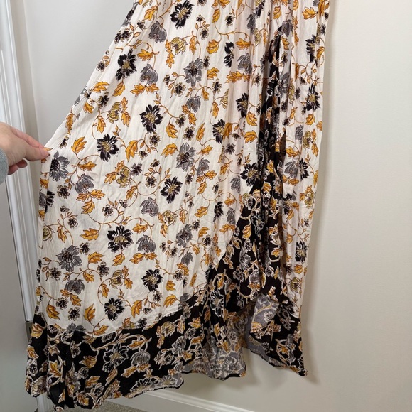 Angie BOHO Floral Printed‎ Ruffle Sleeves V-Neck Faux Wrap Maxi Dress Small NWT - Picture 3 of 6